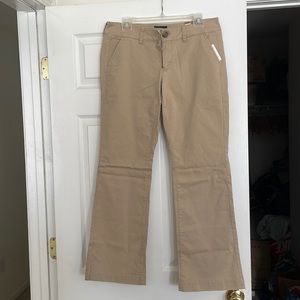 American Eagle Kick boot Khaki pants size 10short